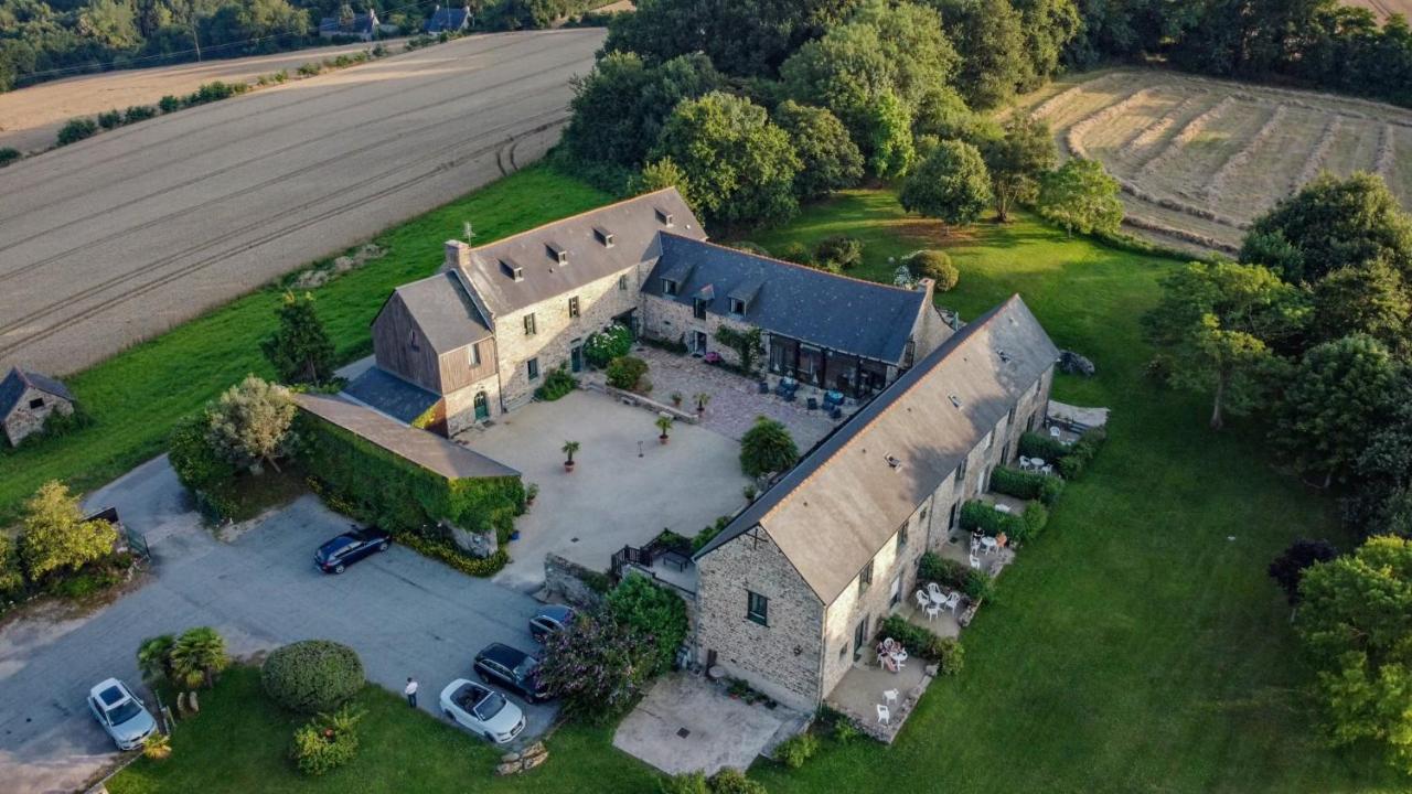 Hotel Manoir De Rigourdaine 3*