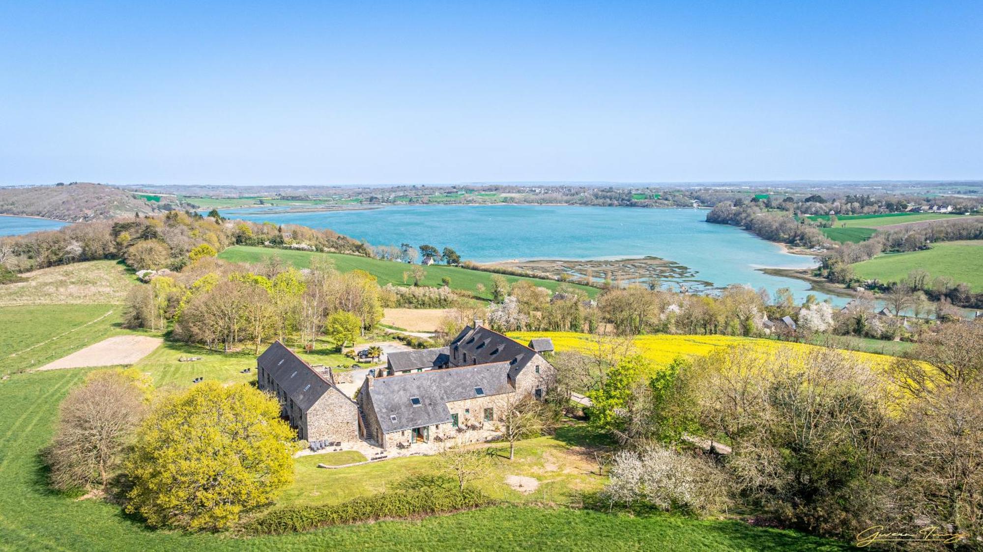 Hotel Manoir De Rigourdaine 3*